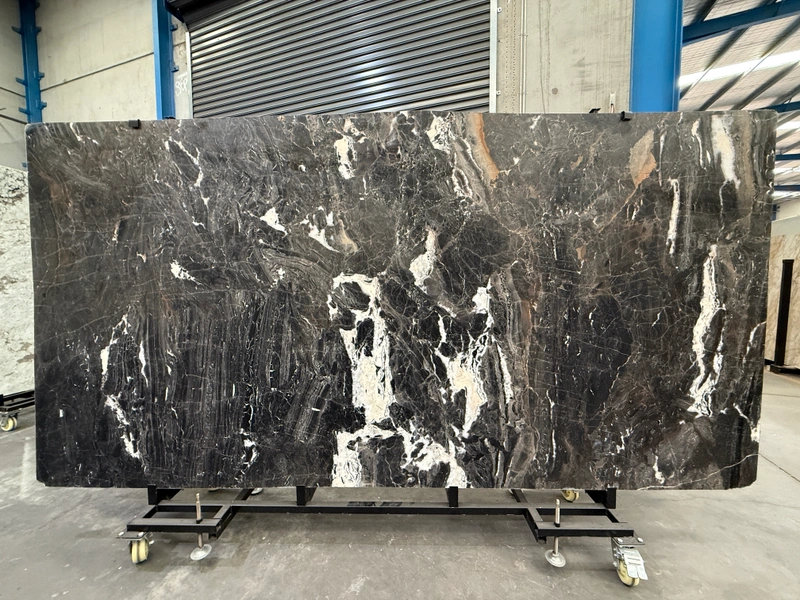 Silver Agate marble &mdash; lot 106A