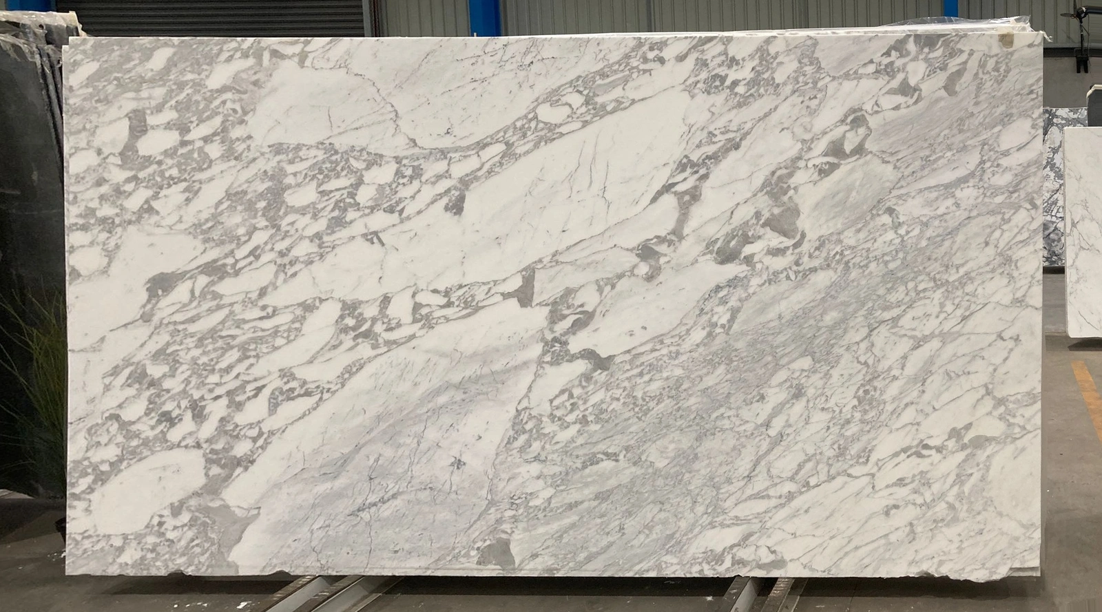 Calacatta Vagli full slab