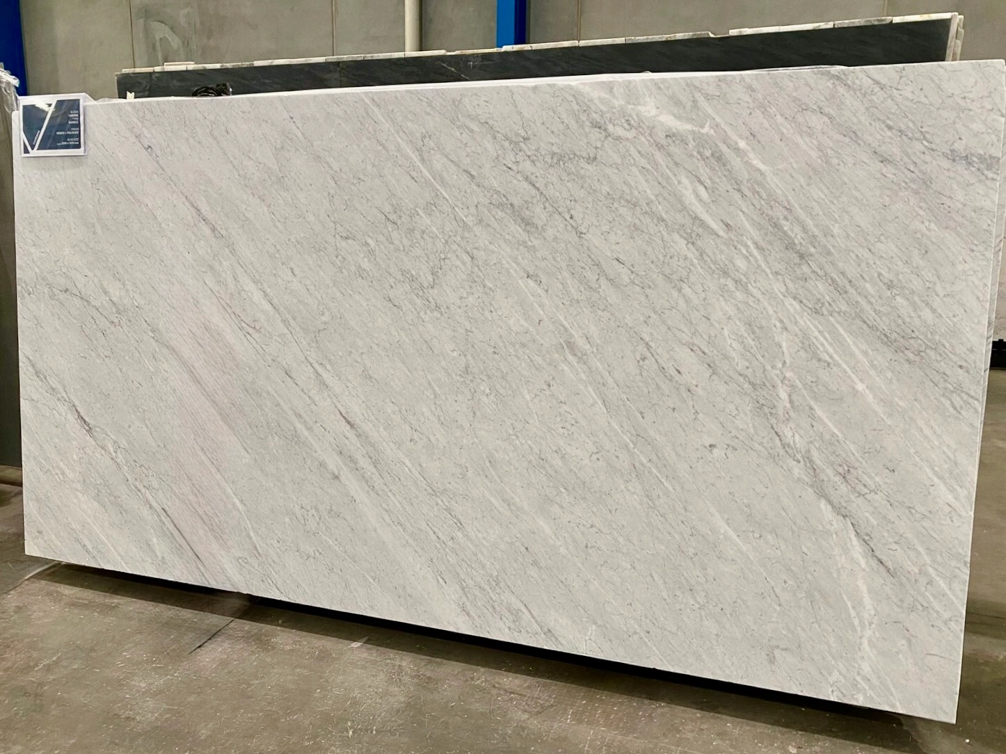 Carrara full slab