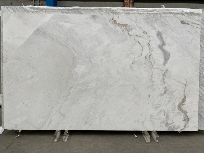 Imperial White marble &mdash; lot 1985