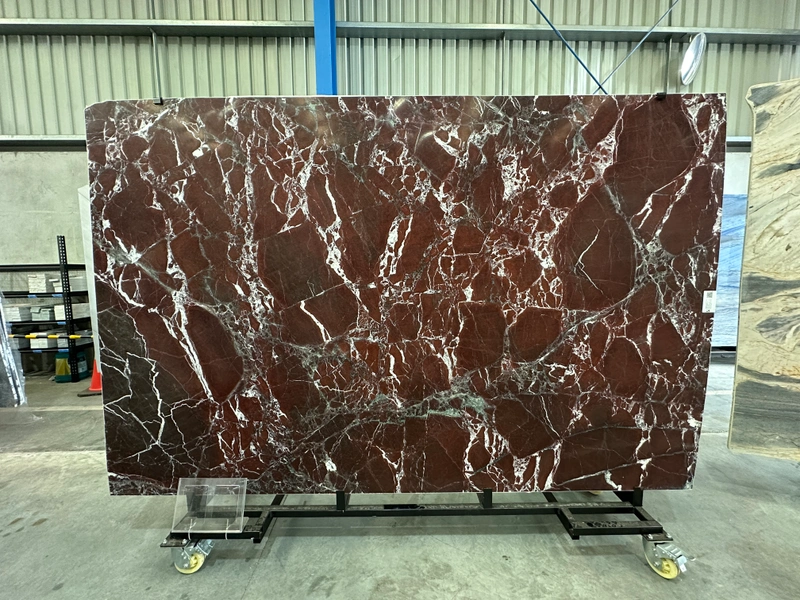 Rosso Levanto marble &mdash; lot 23489