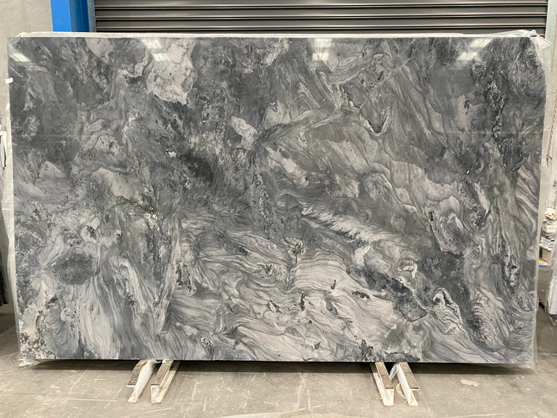 Diesel Blue quartzite &mdash; lot 3740