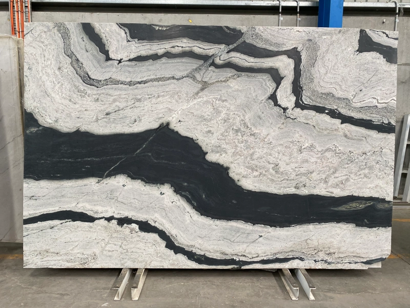 Eclipse White granite &mdash; lot 4578