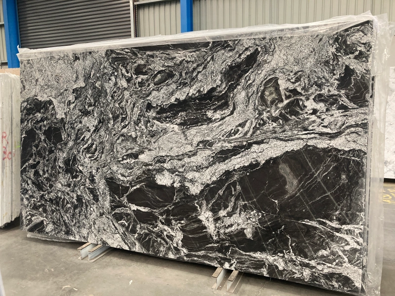 Black Forest granite &mdash; lot 5304