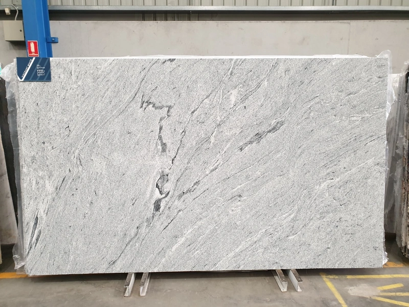 Viscount White granite &mdash; lot 6199