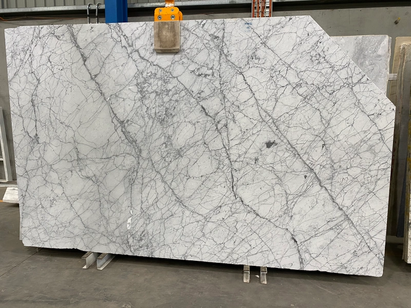 Carrara Venato marble &mdash; lot 823H