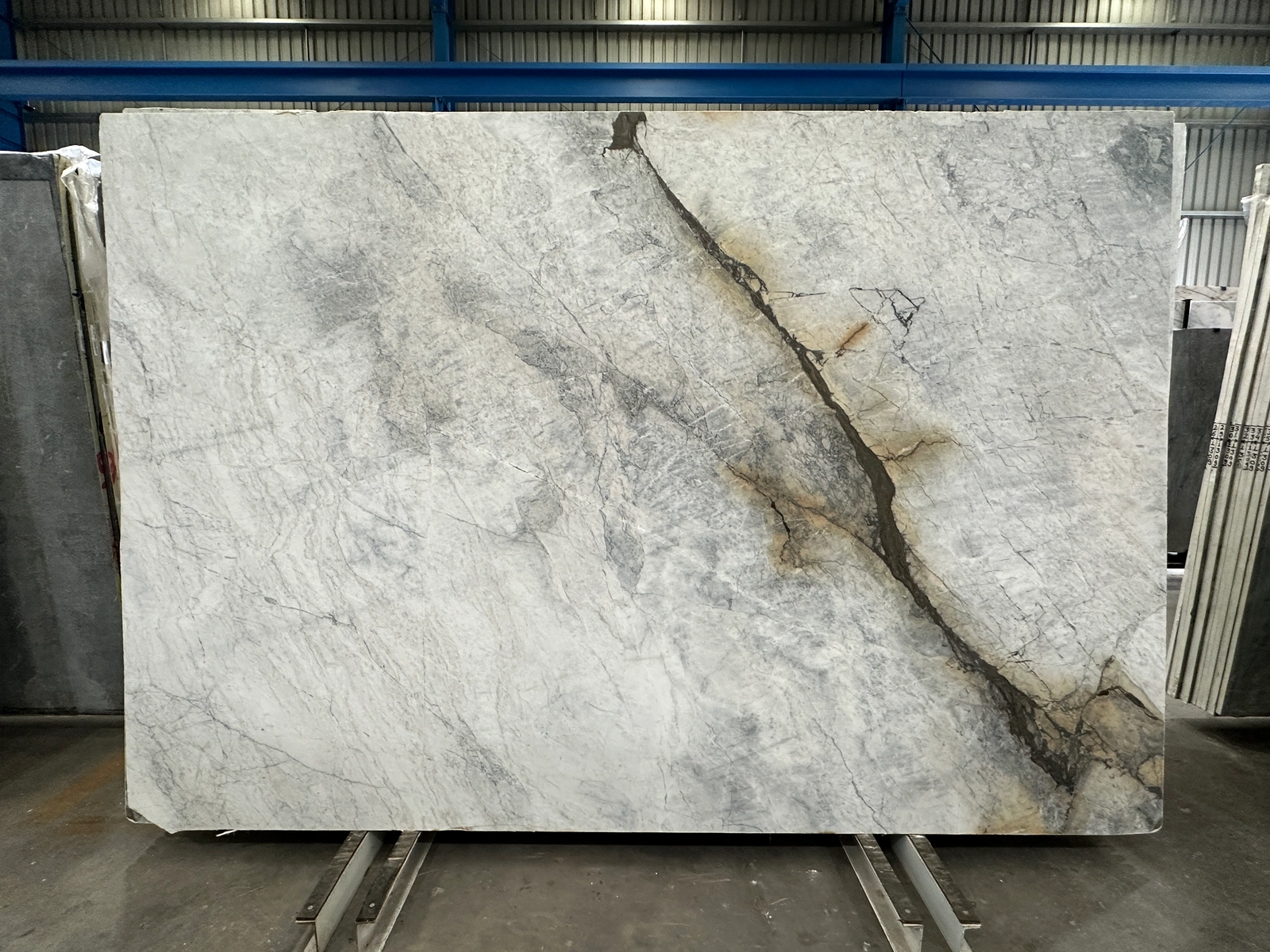 Landscape full slab